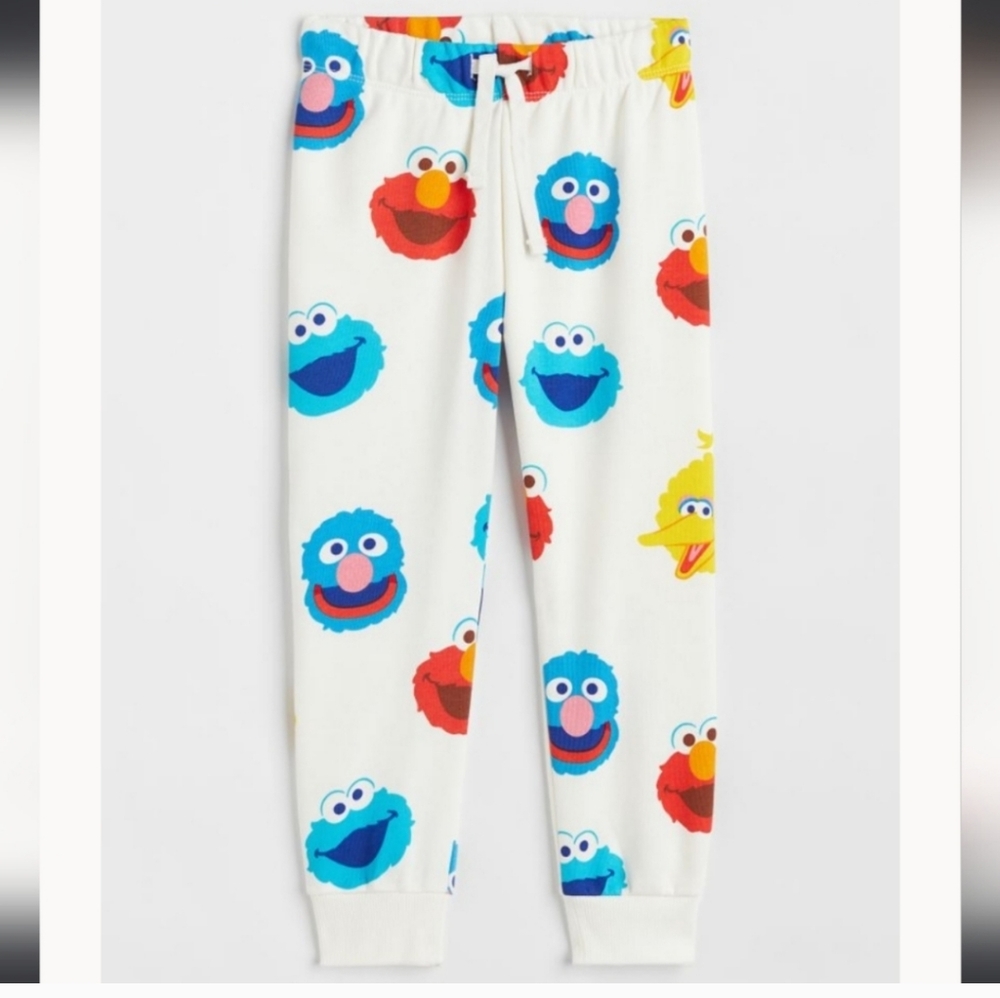 SESAMESTREET,ELMO,COOKIEMONSTER,set,Kidsunisex,Size6-8 ,canfit4+,swestshirtpants